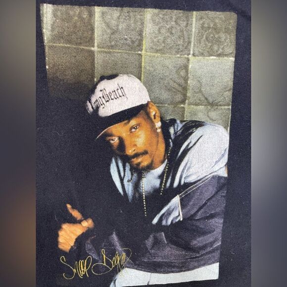 Snoop Dogg Graphic T-shirt Women Small Black Short Sleeve Music - Picture 2 of 5